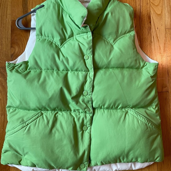 Reversible White and Green American Eagle Snap Up Winter Puffer Vest - Picture 2 of 10